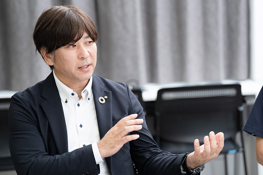 みずおちさんがはなしているようす