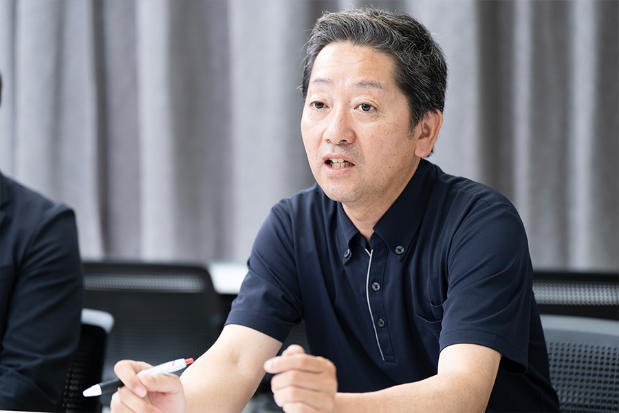 いずみさんがはなしているようす